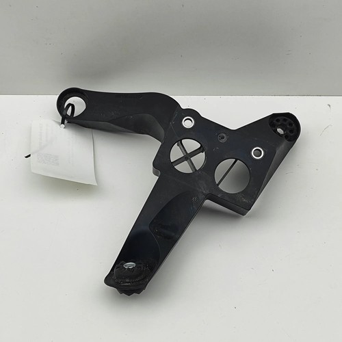 BMW 2 Gran Coupe F44 ABS-Pumpenhalter 6851604 1,5 Benzin 103 kW 2022 30839168