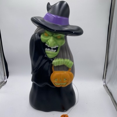 Target Hyde & Eek 23  Light Sound Witch Blow Mold Outdoor Halloween Prop Works