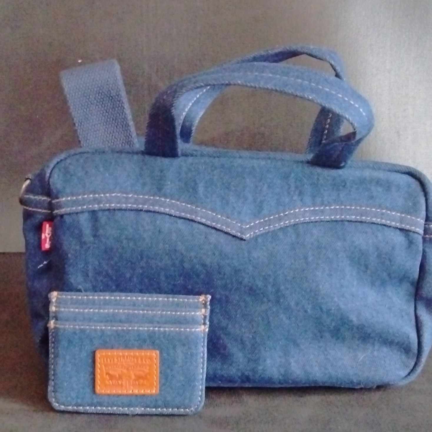 Levi's Blue Denim Messenger Bag Zip Closure Adjustable Shoulder Strap Unisex