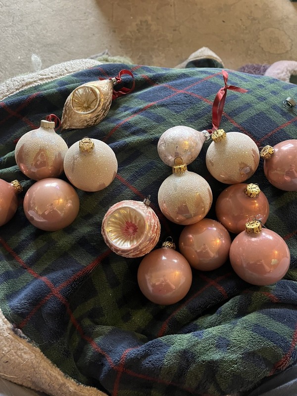 Lot Of 14 Vintage Blown Glass Ornaments PInk And Gold