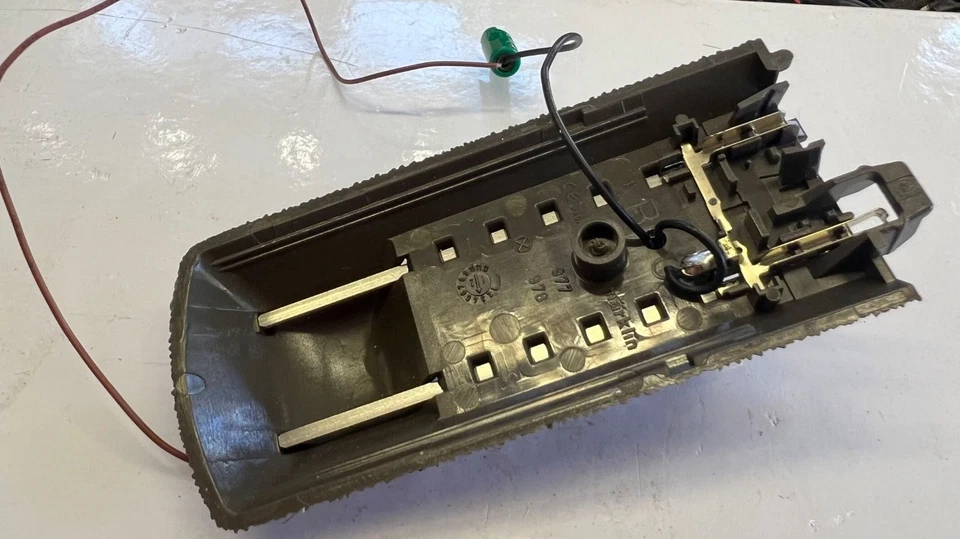 MARKLIN HO 24978 BINARIO C TERMINALE CON LUCI USATO IN BUONO STATO SENZA SCATOLA - Immagine 4 di 4