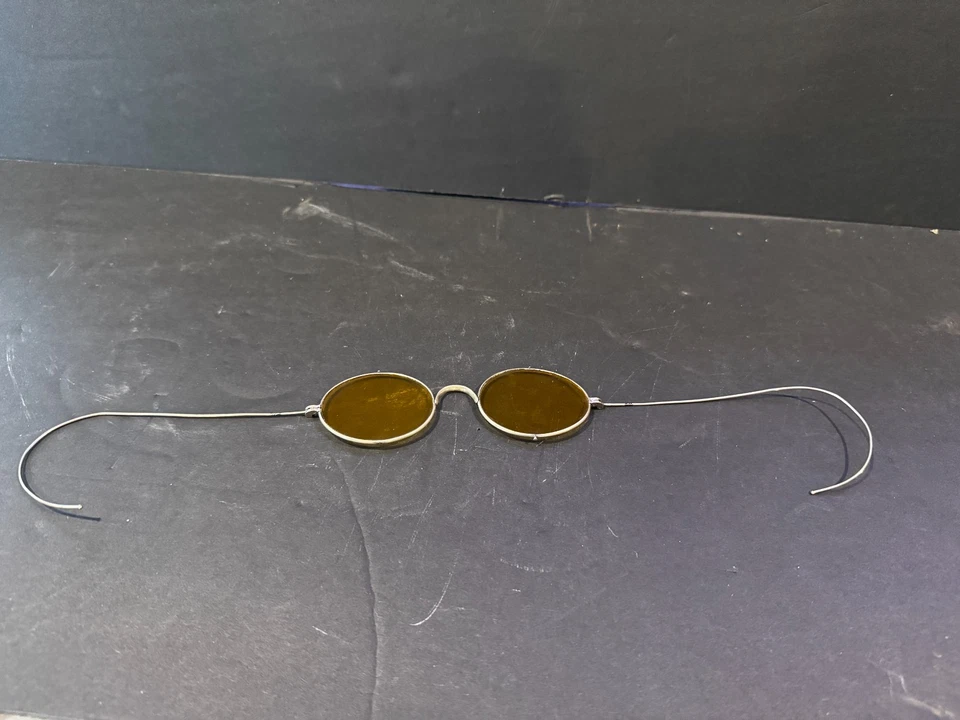 Vintage Antique Orange Shooting Spectacles with Clear Center Lenses - Image 3 of 4