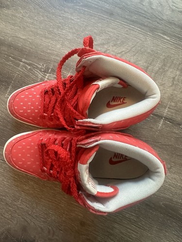 Nike Dunk Sky Hi Print versteckter Keilabsatz Gr. 8,5 hyperrot hoch 543258-600 - Bild 17 von 17