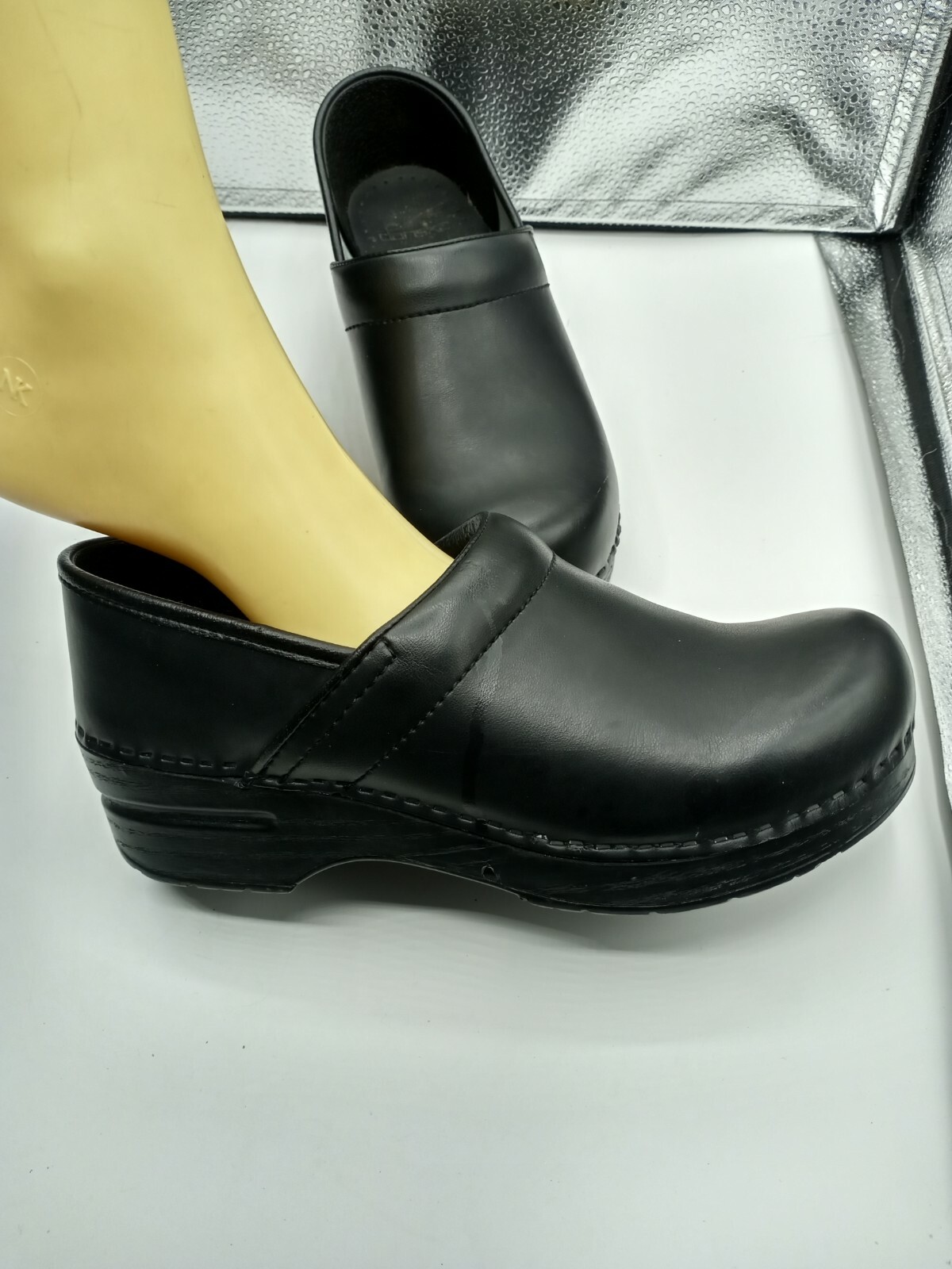 can you clean white converse with bleach