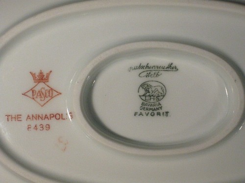 Hutschenreuther Selb The Annapolis Gravy Boat w/ Attached Underplate . - Picture 12 of 12