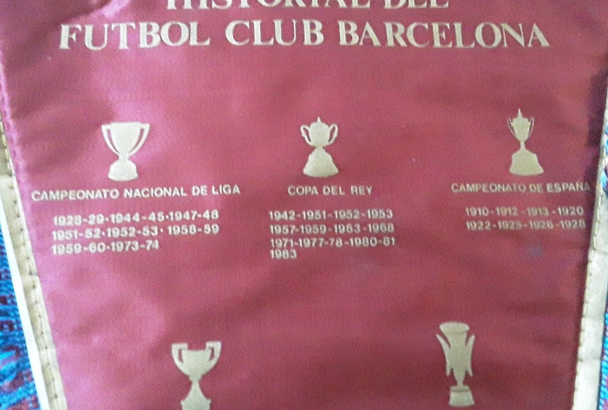 Fanion FC Barcelone Vintage - Édition Maradona - Occasion