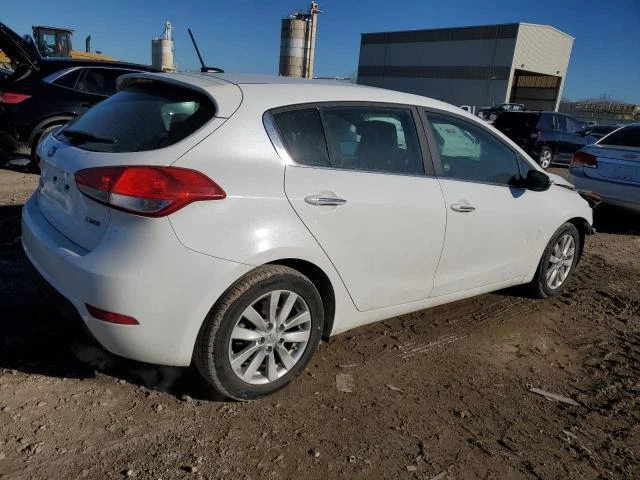 Consola central inferior delantera usada se adapta a: Kia Forte 2015 piso AT asientos sin calefacción con Foto 3 de 4