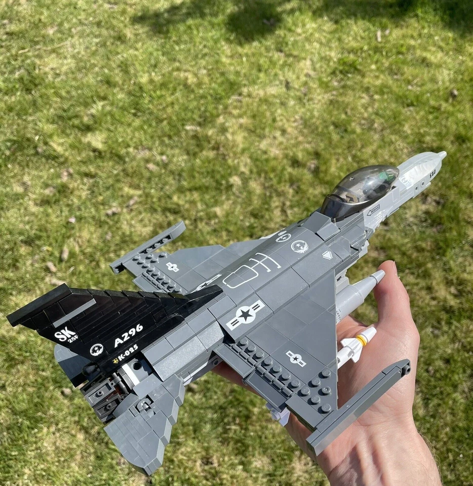 Building Blocks Military MOC F-16C Falcon Fighter Jet Aircraft Bricks Model Toys - Image 4 of 4