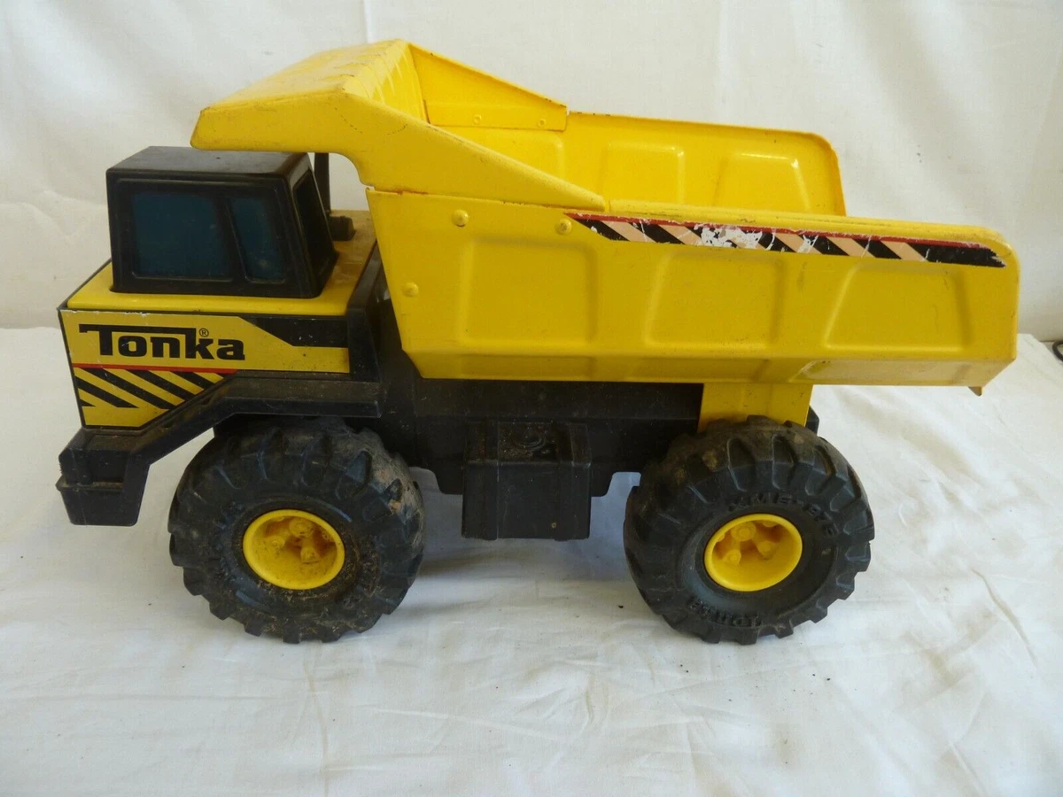Metal tonka trucks for sale hotsell