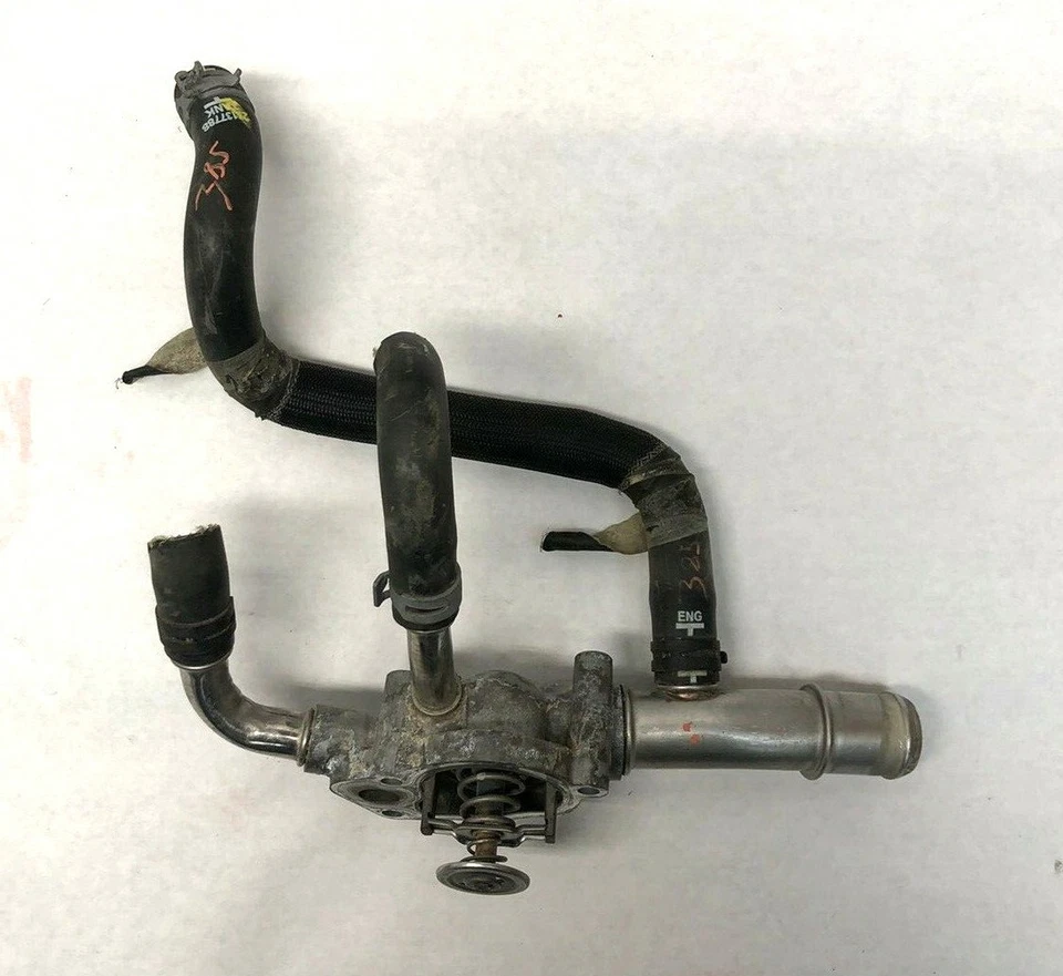 Carcasa termostato refrigerante motor Buick Lacrosse 2014 OEM  Foto 2 de 4