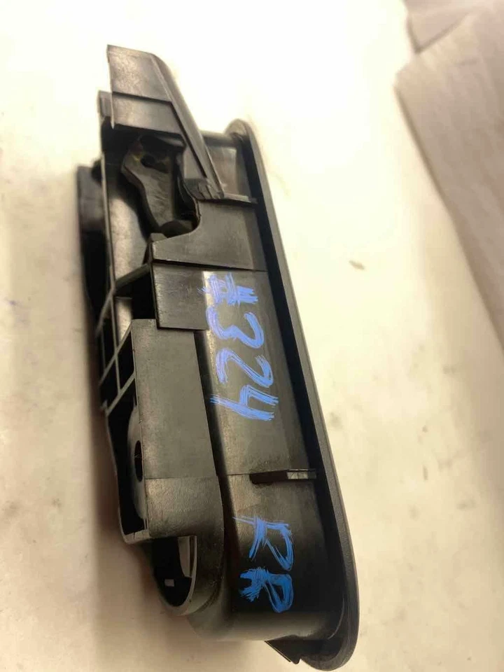 Manija de puerta interior trasera Mazda CX7 2007-2009 lado del conductor izquierdo G Foto 2 de 4