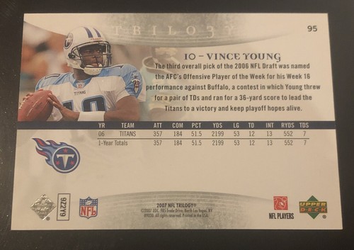 Trilogía #95 Vince Young Gold SP 2007 #d 98/99! TITANES - Imagen 2 de 2