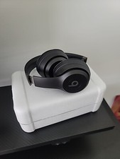 Beats Solo 4 On Ear Wireless Headphones -Black