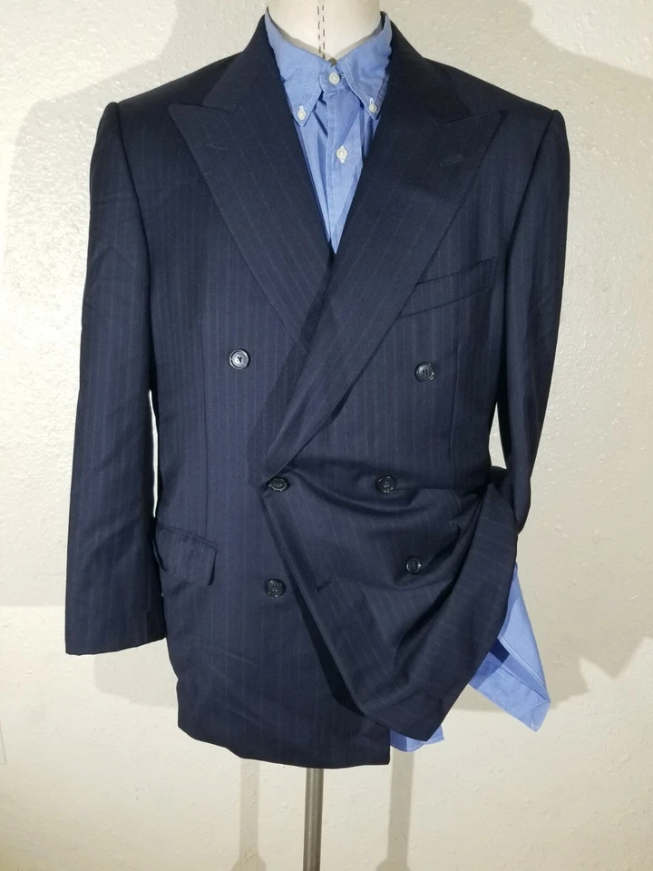 Ermenegildo Zegna Double Breasted Navy stripe 2pc Suit 44R Jacket Pants 36 X 33 - Image 2 of 4