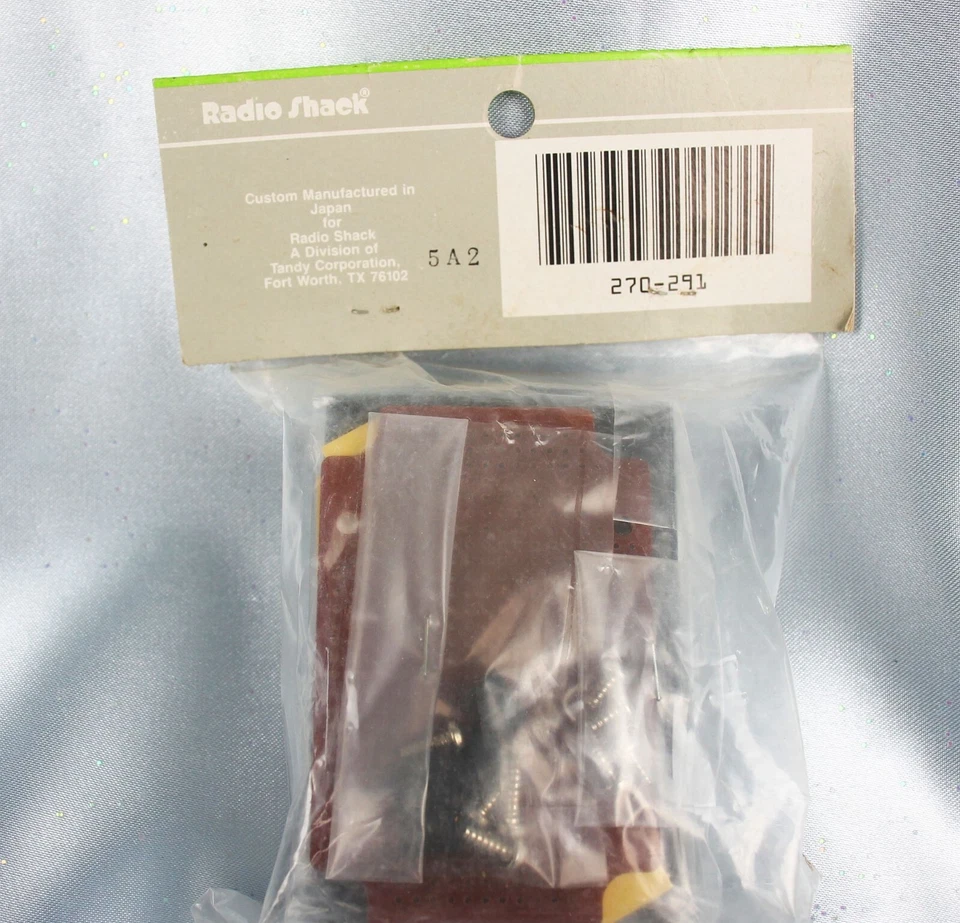 RADIO SHACK "PERFBOX" 270-291 CAJA DE PROYECTO CON PLACA DE PC Y HERRAJES ~ ¡NUEVO! Foto 2 de 4