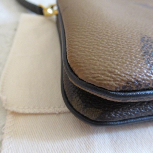 Louis Vuitton Giant Reverse Monogram Double Zip Pochette Pouch Bag Strap $1420+ - Afbeelding 8 van 24