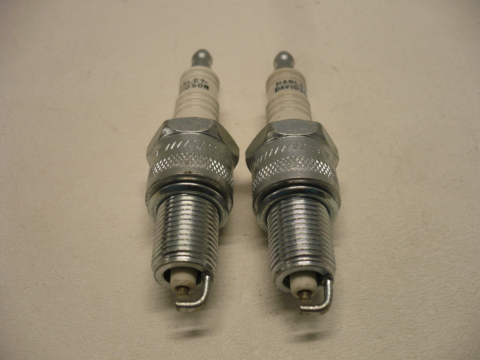 Harley Davidson HD 75 99 Evo Big Twin 5R6A Spark Plugs Pair NGK BPR5ES-11