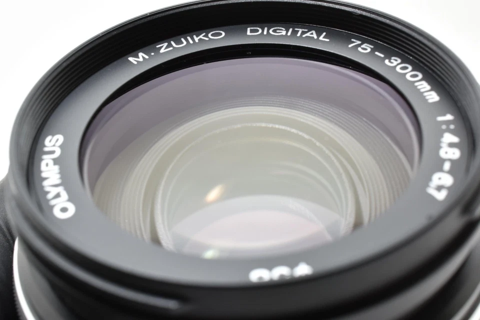 [Near MINT] Olympus M. Zuiko Digital 75-300mm f/4.8-6.7 II ED MSC  Lens 2655308 - Image 2 of 4