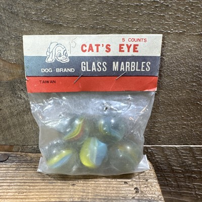 VINTAGE DOG BRAND CATS EYE 5 CT. GLASS MARBLES NOVELTY TOY KNICK KNACK TAIWAN