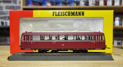 Fleischmann H0 4405 Schienenbus der DB mit Figuren. Gebraucht