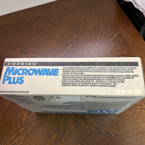 1984 Corning Microwave Plus 10” Covered Browning Skillet! SEALED NEW IN BOX! - Picture 8 of 9