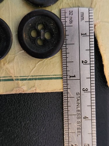 5 Genuine Black Bone Buttons antique vintage original Card - Picture 4 of 4