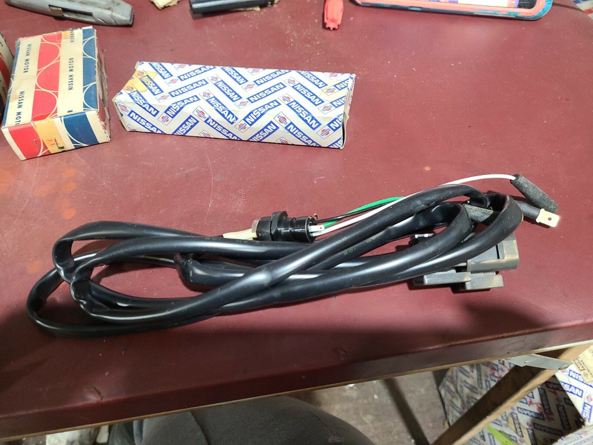 Nissan 300zx Z31 31957-X8772 Harness Assy-Transmission Case B1
