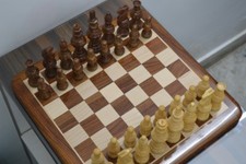 Jeu d'échecs motif Staunton neuf jeu d'échecs en ébène et buis King Size 5" JBM
