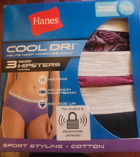 Hanes Tagless Hipster Panties Cool Dri Underwear 3 Pack Size 2XL/9 NEW Multi