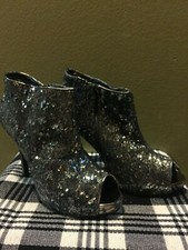 FAHRENHEIT Sequin Peep-toe Party Pumps Silver