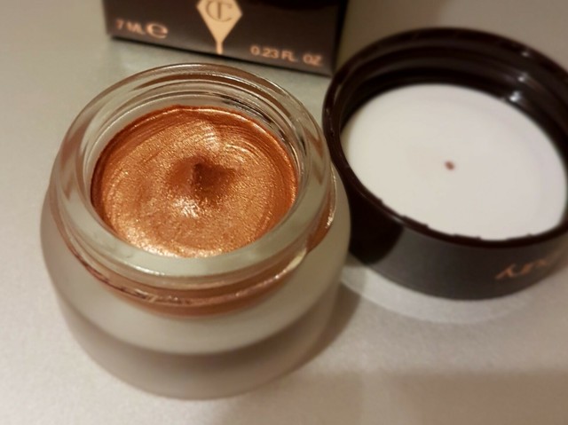 eyes to mesmerise cleopatra