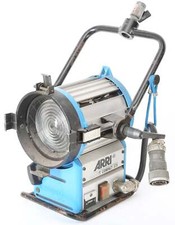 Arri Daylight Compact 575 HMI Lighting Head with Barndoors and Ballast