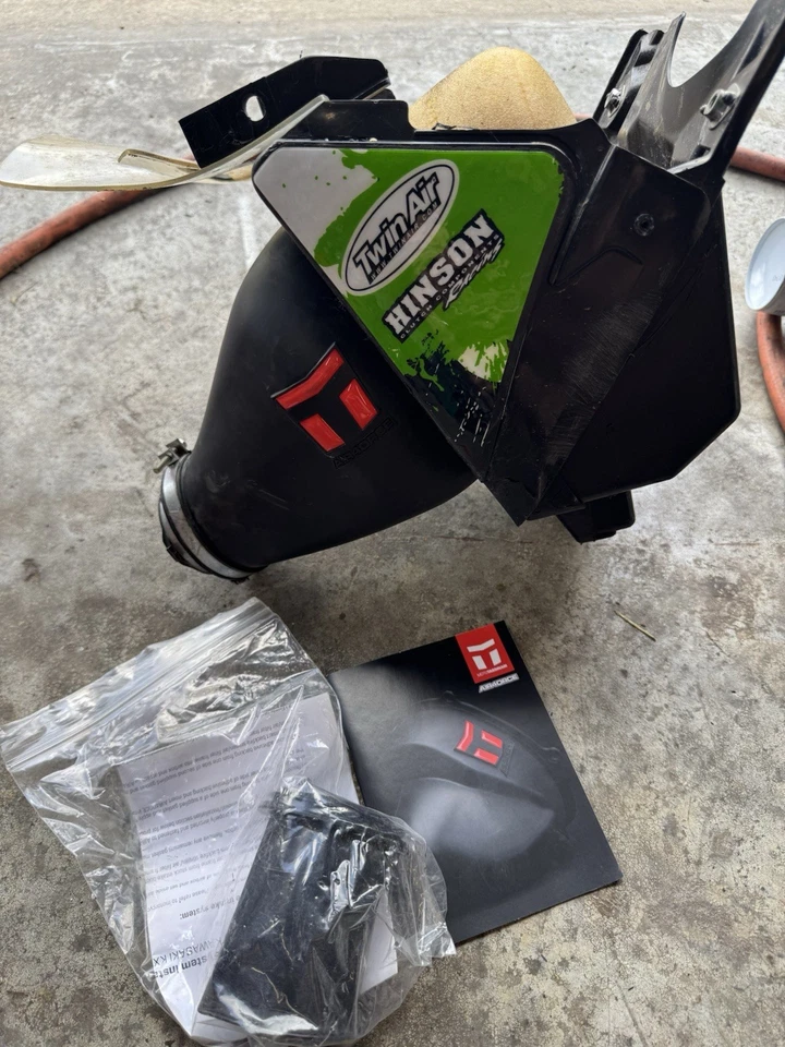 Filtro de caja de aire Moto Tassinari Admisión Loudmouth Twin Air Kawasaki Kx250f Foto 2 de 4