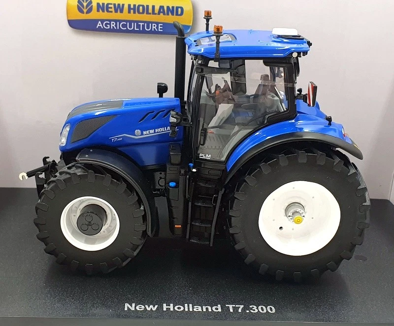 Universal Hobbies escala 1/32 UH6604 - New Holland T7.300 - azul Foto 3 de 4