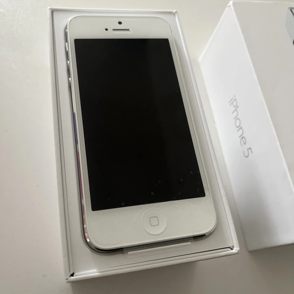 Apple iPhone 5 16gb - UK Model - Rare iOS 10 - Image 4 of 4