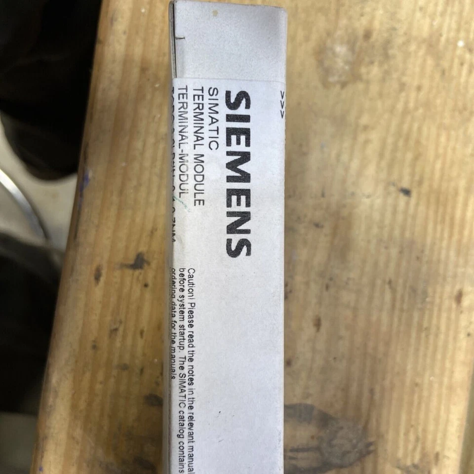 New Siemens 6ES7193-4CE00-0AA0 6ES7 193-4CE00-0AA0 Terminal module for ET 200S - Image 2 of 3