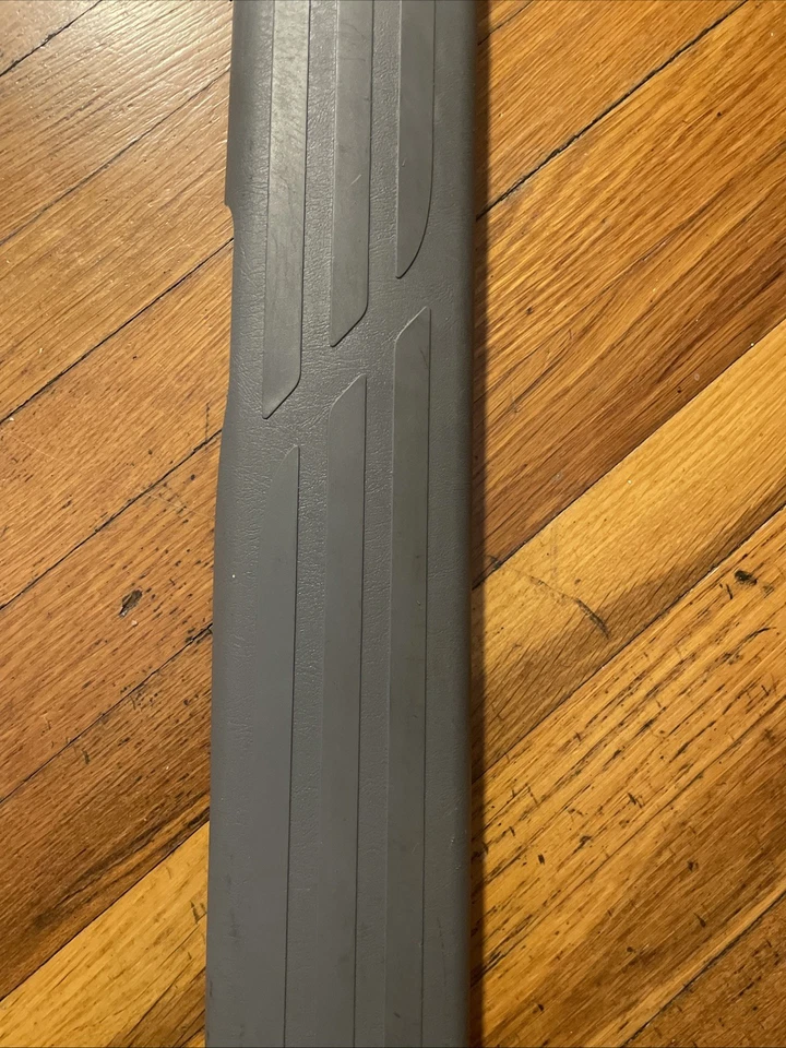 2005-2008 Toyota Tacoma экипаж RH пассажирский потертости порог пластина отделка серый 67913-04070 - Изображение 3 из 4