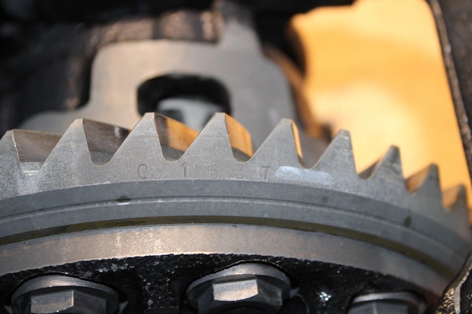 05-15 Toyota TACOMA 3.73 Ratio LSD 8.4" Rear Differential carrier Foto 3 de 4