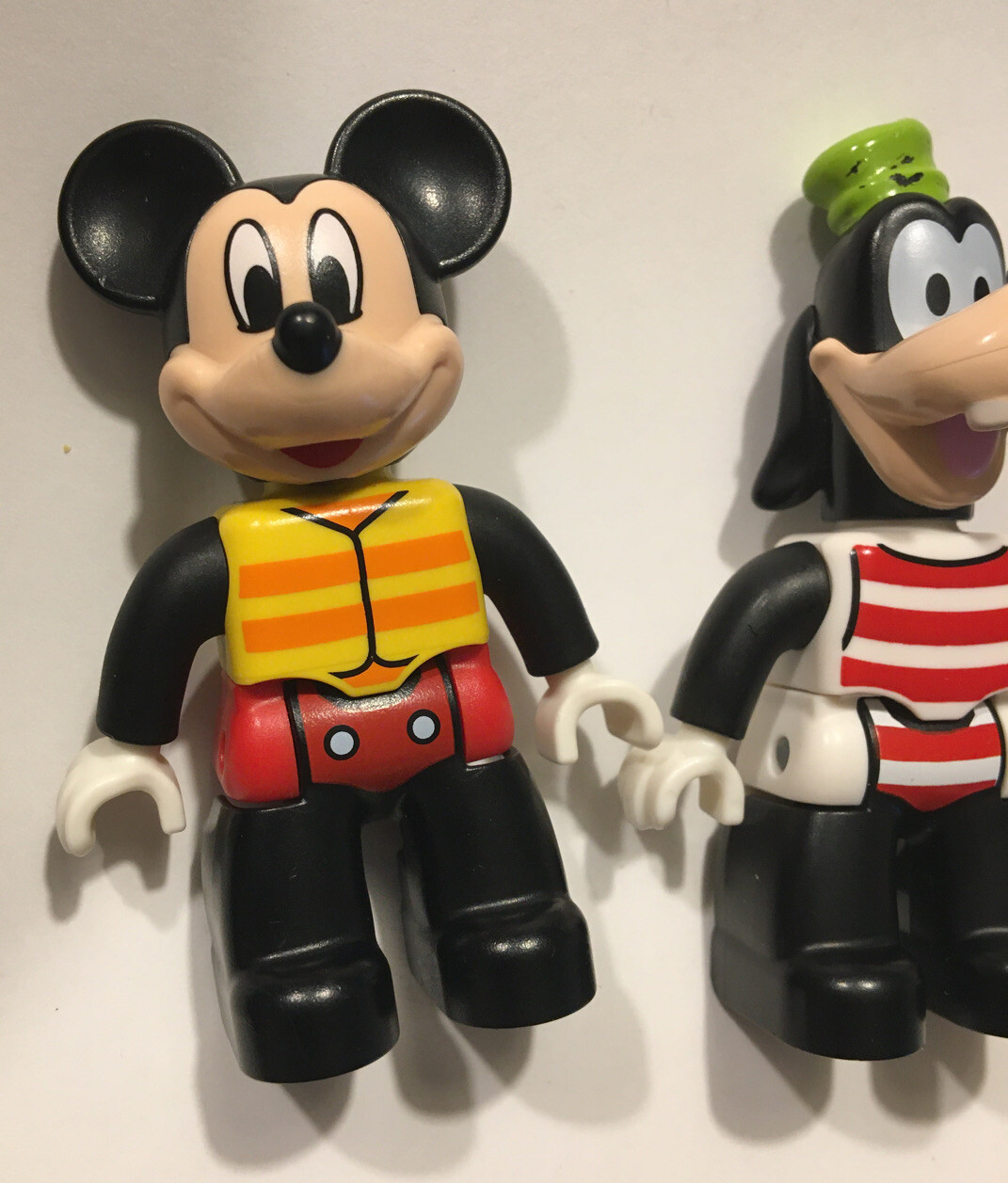 duplo mickey beach house