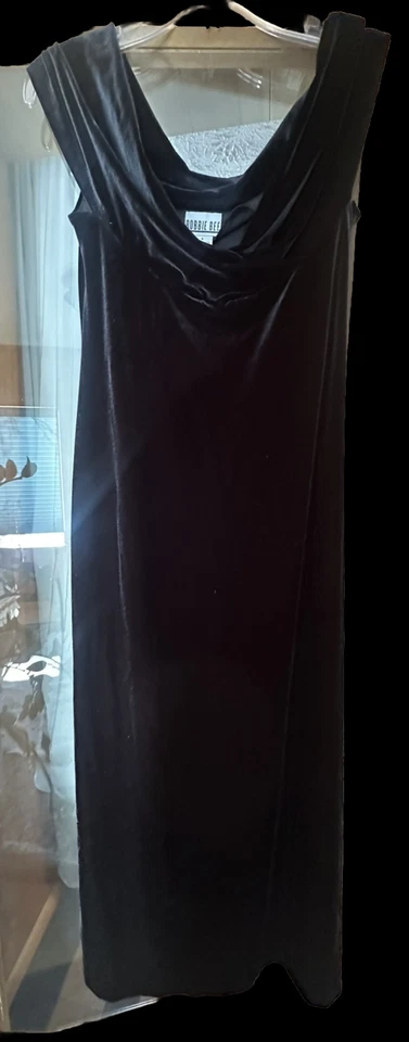 Vtg. Robbie Bee Long Black Maxi Velvet Velour Dress Size 8 - Image 4 of 4