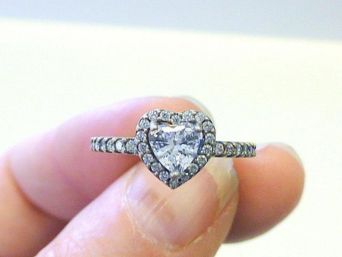 Pandora Elevated Heart Halo Ring S925 