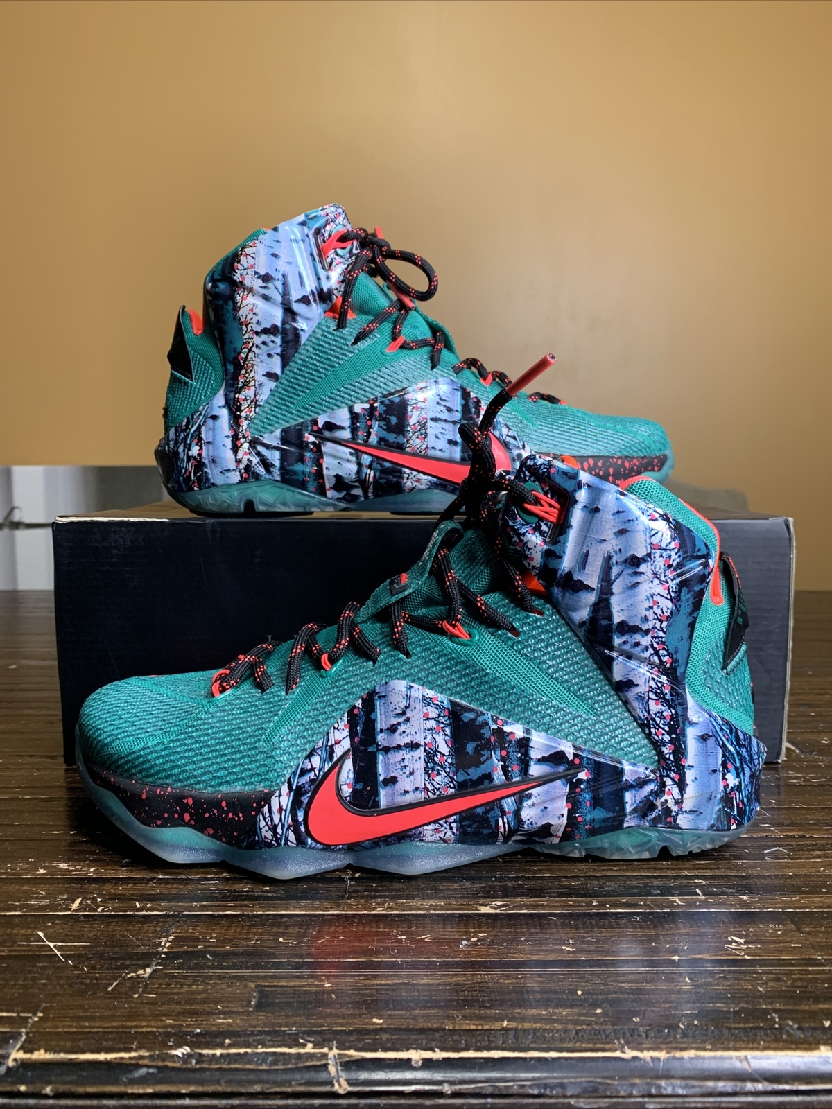 lebron 12 xmas