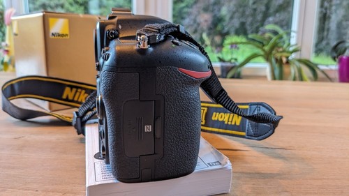 Nikon D500 | 20MP | DX DSLR | neuwertiger Zustand | nur 48580 Auslösungen | OVP - Bild 7 von 11