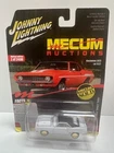 Chase Auto World 1:64 Mecum Auctions 1969 Chevy Camaro Yenko Red JLSP376