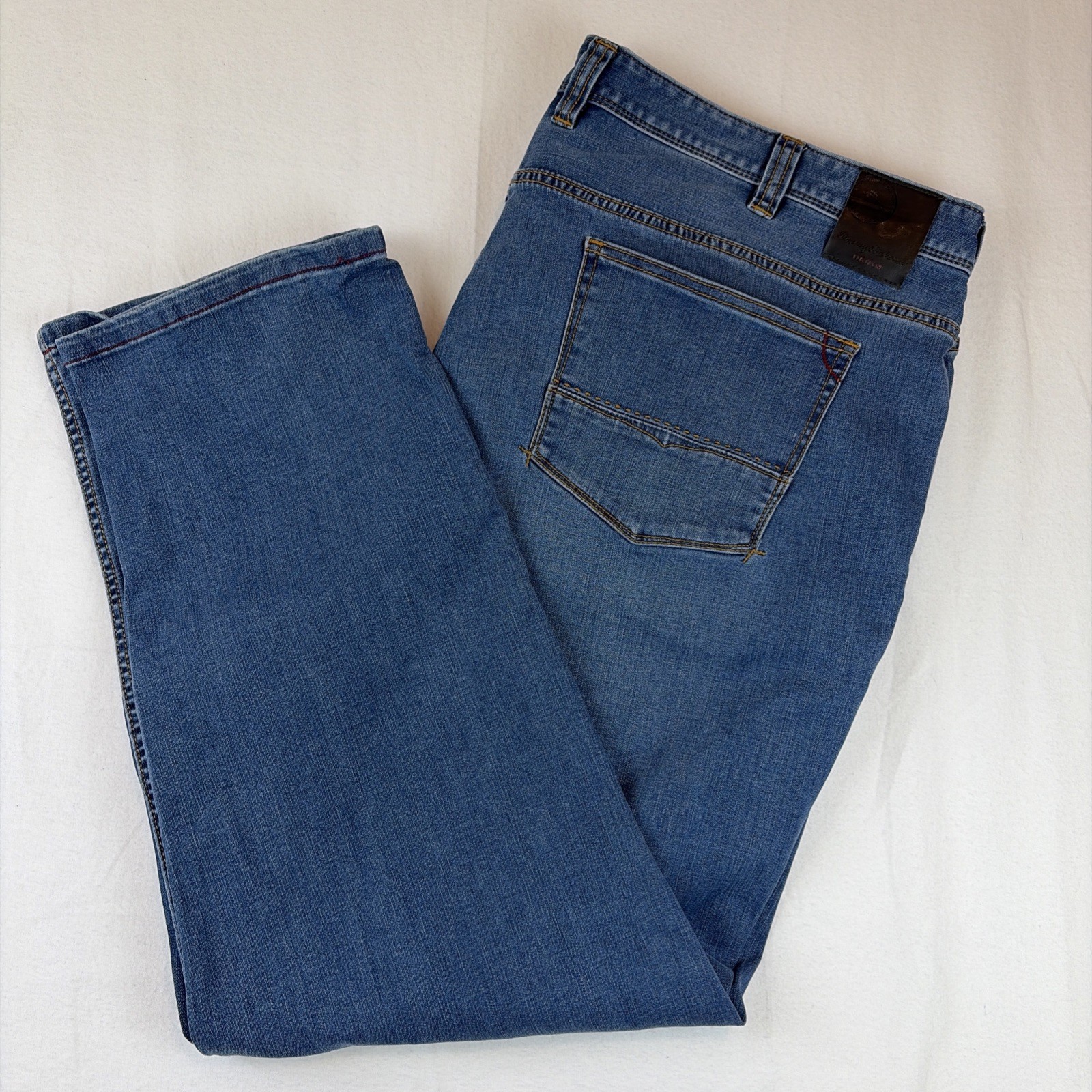 Tommy Bahama Jeans Men's 46x30 Blue Standard Fit Straight Leg Denim Medium Wash