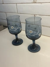 Vintage Libbey Smokey Blue Glass Dogwood Flower Water/wine Goblets Set Of Two