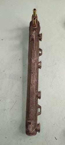 Volkswagen Golf IV 2000 Kraftstoffverteiler Einspritzleiste Verteilerrohr Benzin