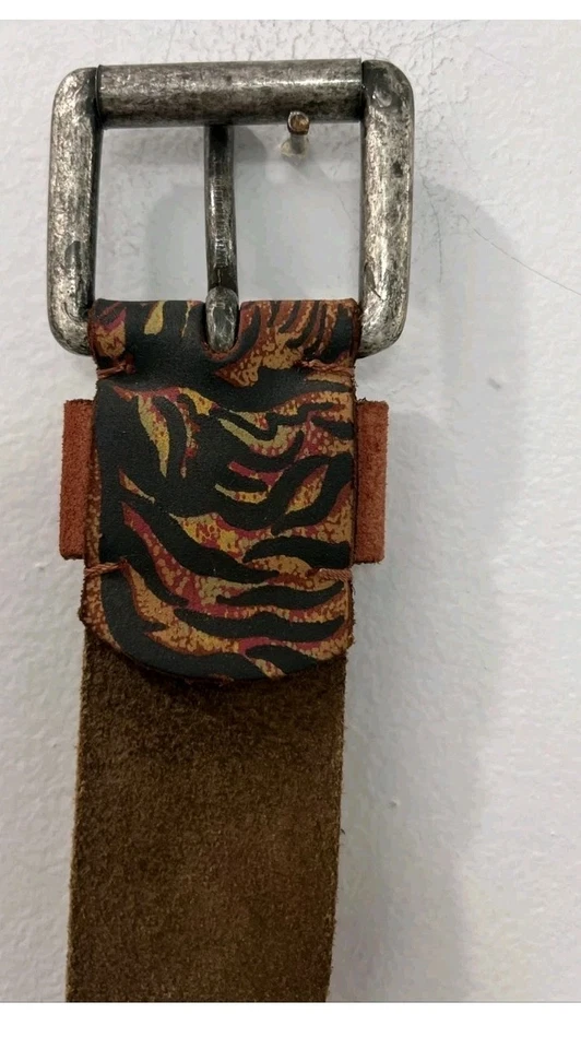 Cinturón Ed Hardy Marrón Cuero Envejecido Tigre Tatuaje Azul Bordado Logo De Colección M Foto 3 de 4