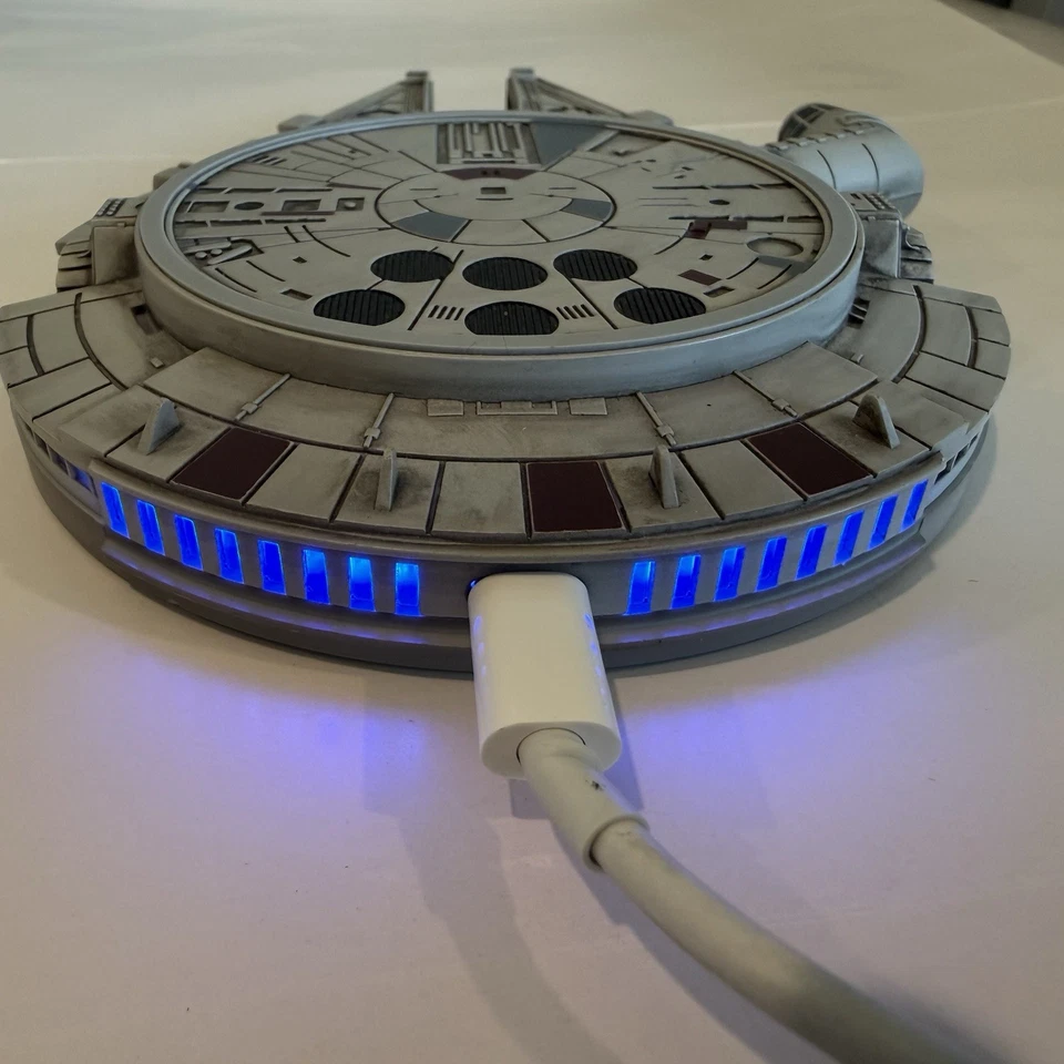 星球大战 Millennium Falcon 无线照明手机充电器垫 苹果 Android — 第 2/4 张图片