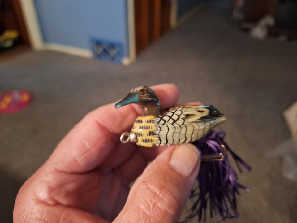 señuelo pato madera Foto 2 de 4